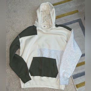 Medium Hollister Hoodie